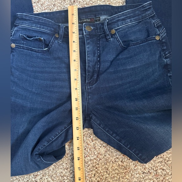 Colleen Lopez Slimming Bootcut Jeans- size 10 - Picture 2 of 6